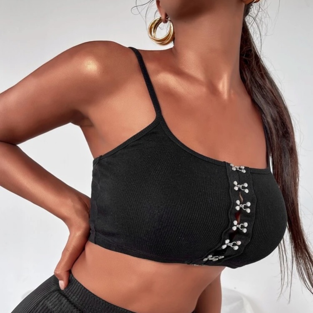 New Black Small Front Hook Crop Tank Top